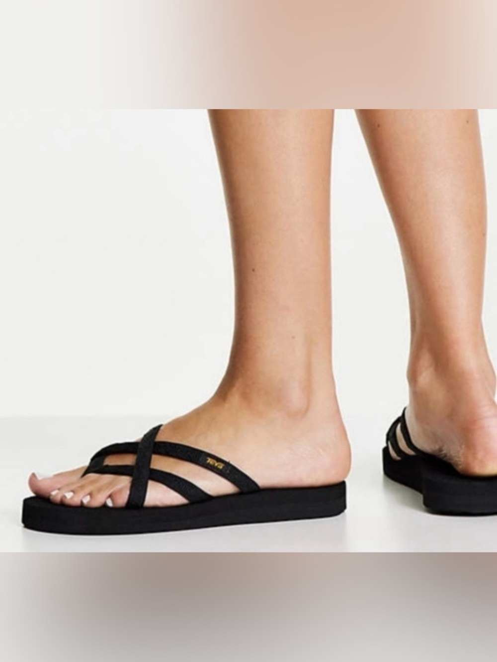 Teva Black Crisscross Strap Flip Sandals size 8